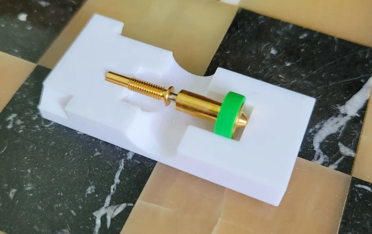 The Revo Six uses a specialized nozzle design that has an integrated throat