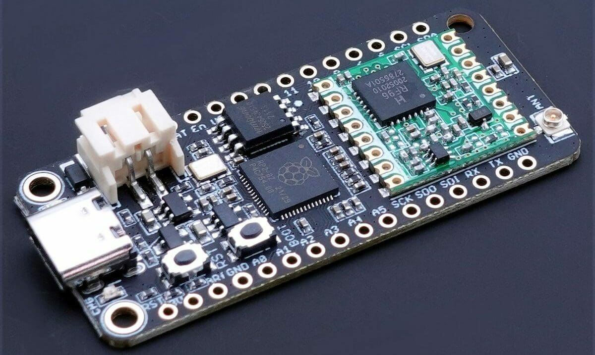 The Challenger RP2040 LoRa, a standout because of LoRa