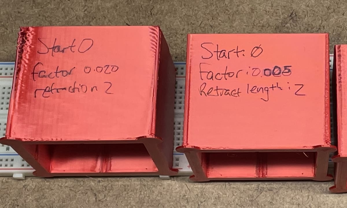 Two test pieces printed with a different factor