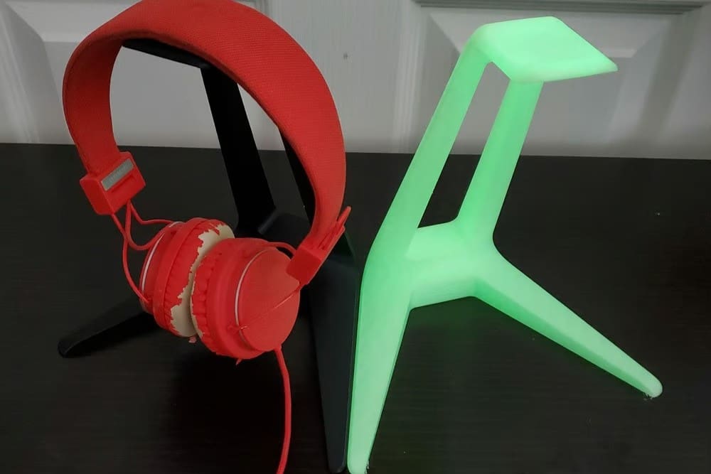 Image of: 15. Headphone Stand