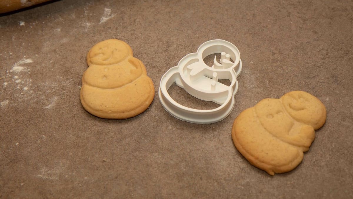 We would be jolly too if we were a cookie