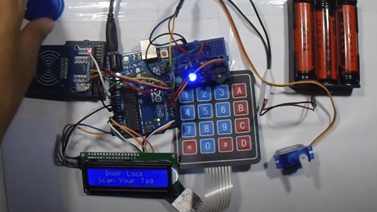 This wiring diagram allows you to use a RFID reader and keypad in tandem