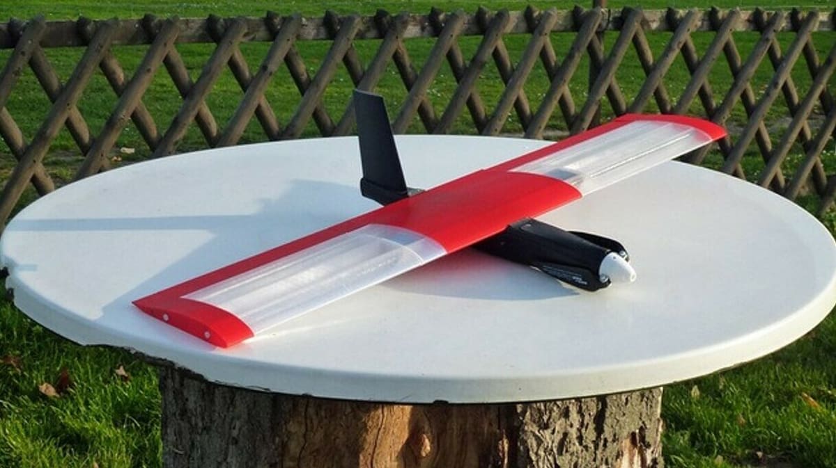 Makes of the Red Mini Wing have been flown all around the world!