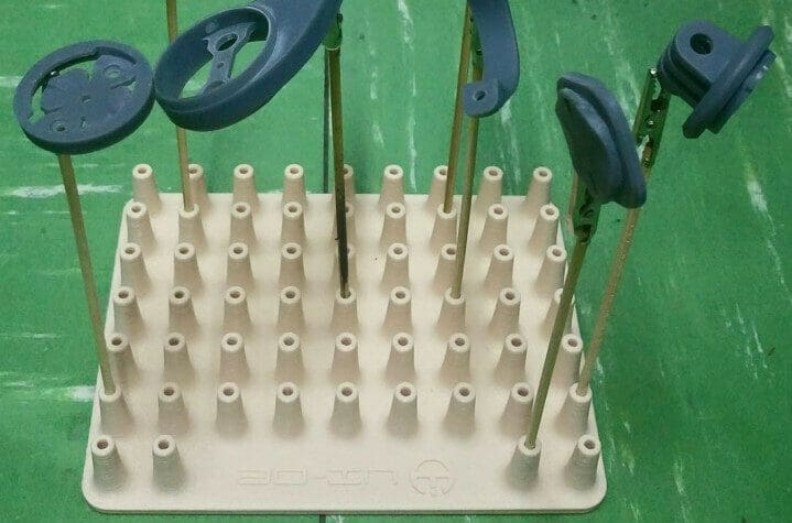Holding tiny objects nice and steady
