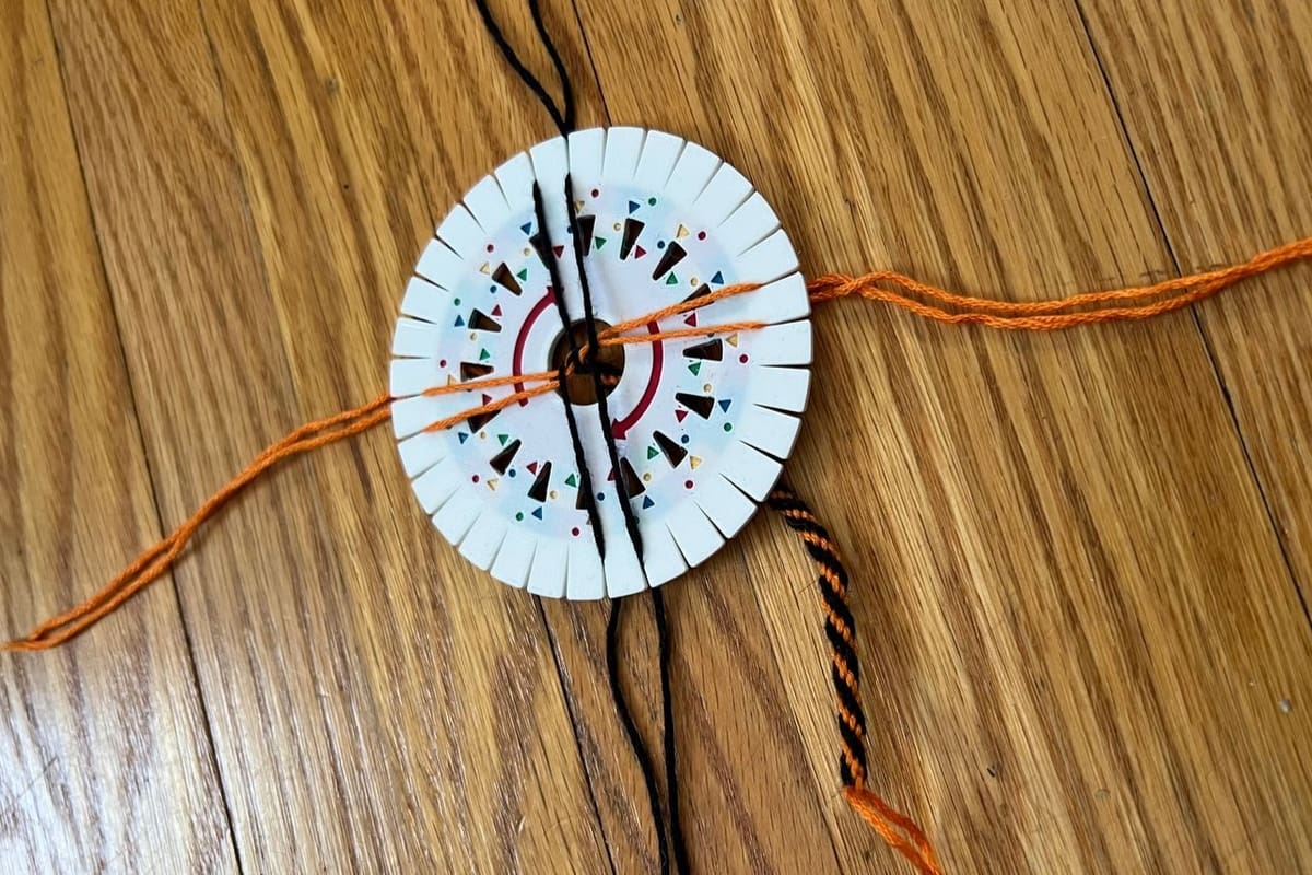 Just one of many ways to achieve complex kumihimo designs