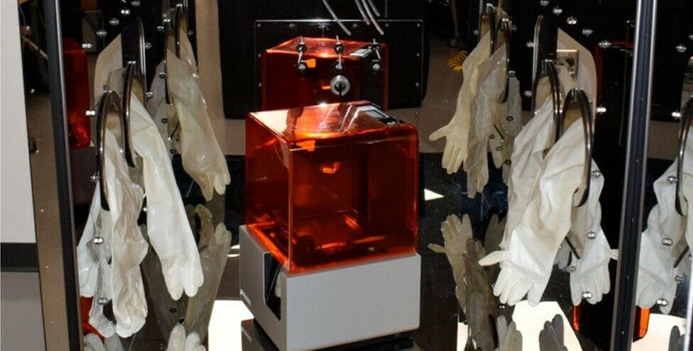 An exposure chamber used to study SLA resin emission