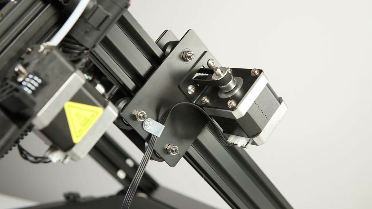 The driver and stepper motors keep things running smoothly
