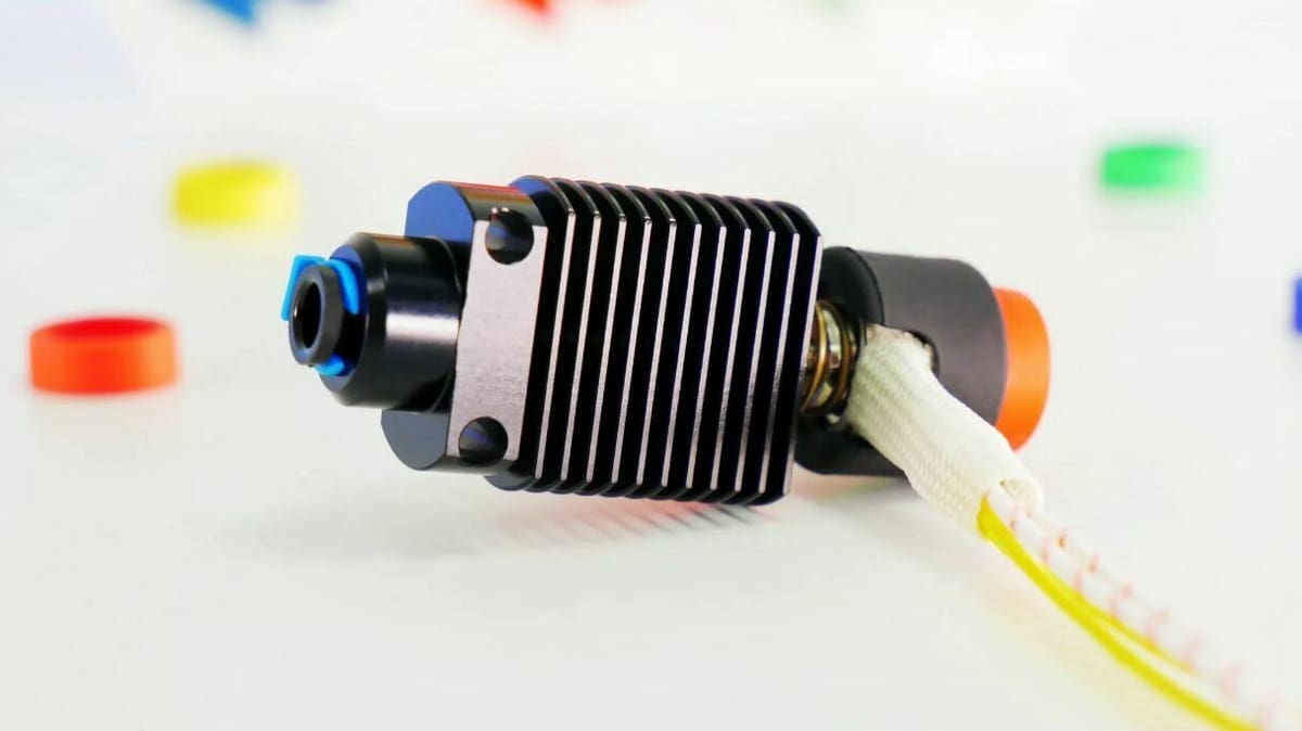 Revo hot ends weigh between 25 and 256.25 grams