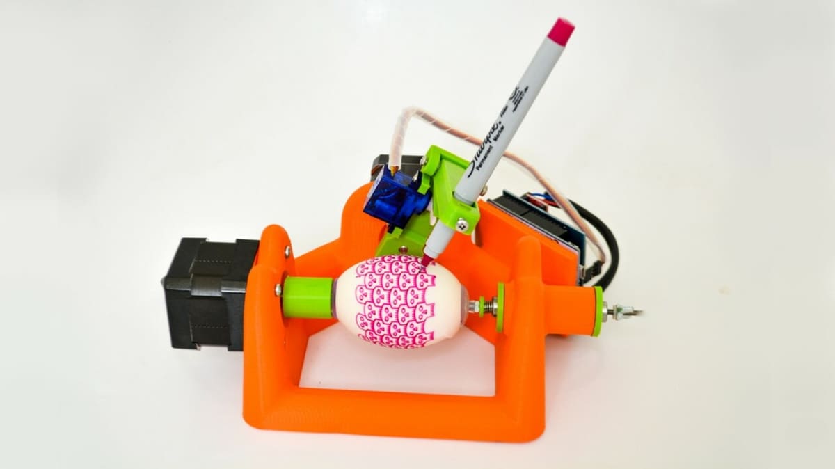 Sphere-O-Bot creates some eggsellent designs