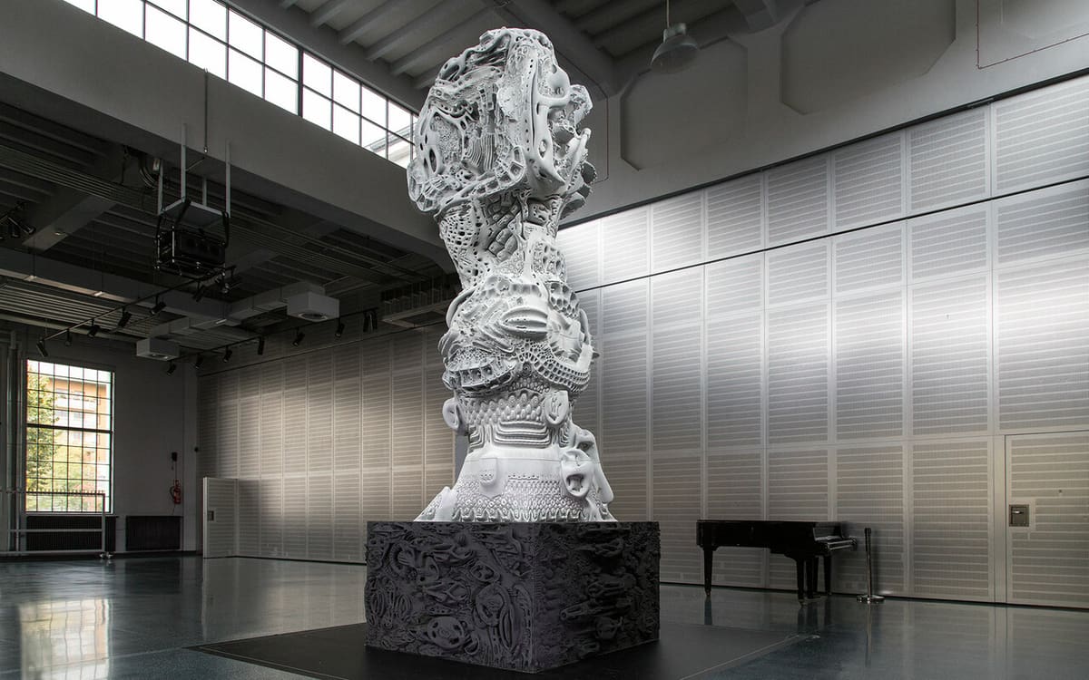 A mind-bending sculpture!