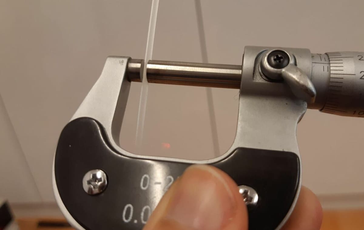 The tolerance of filament made with DIY extruders is higher than professionally-made filament