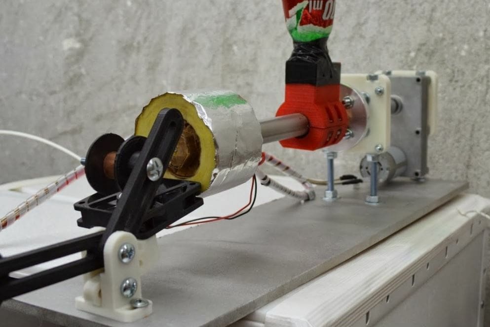 The X3Uder uses many parts from a 12V 3D printer