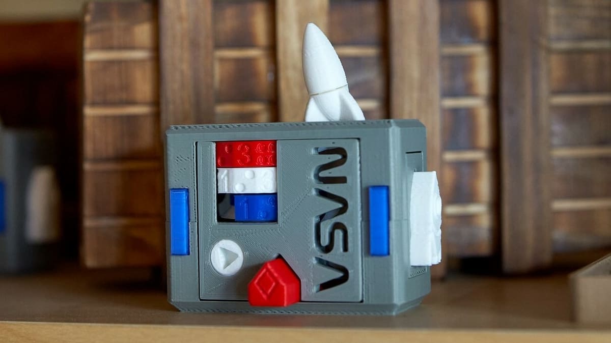 A puzzle box that is out of this world