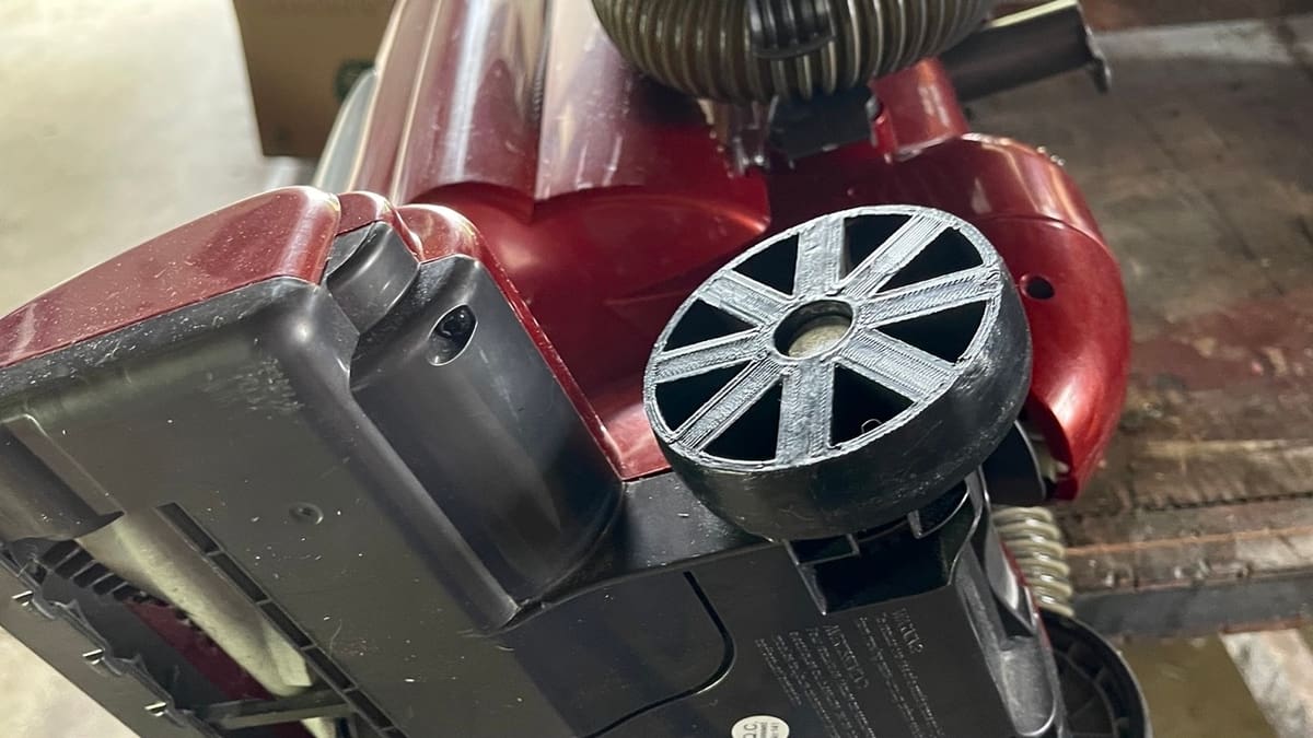 Fixing a vacuum cleaner with a 3D printed wheel