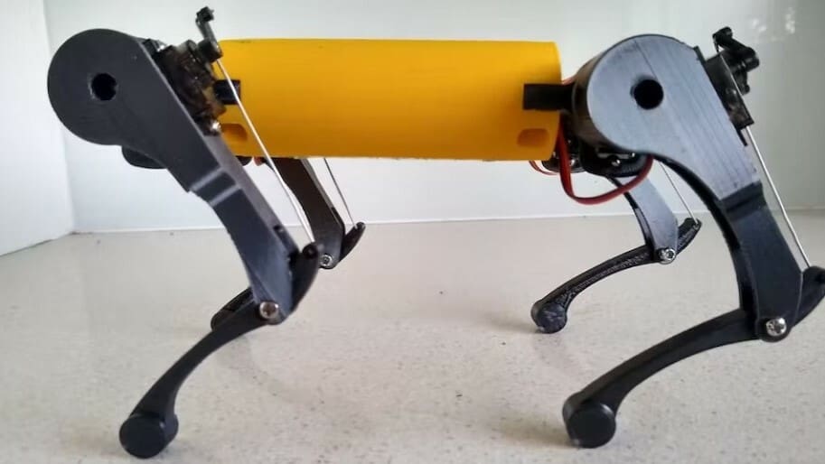 This Esp32-powered Robot Dog Boston is ruff, tough, and intelligent