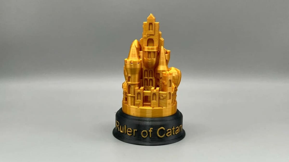 Honor the winner of your game night!
