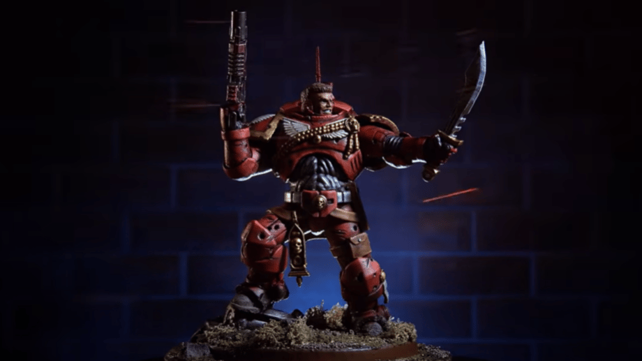 The maker used brown as a base color for this impressive model