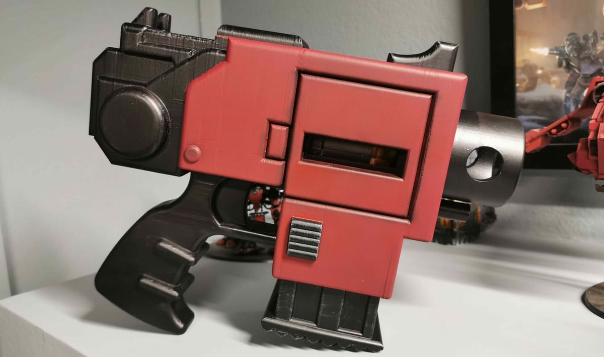 Assembling the bolter pistol