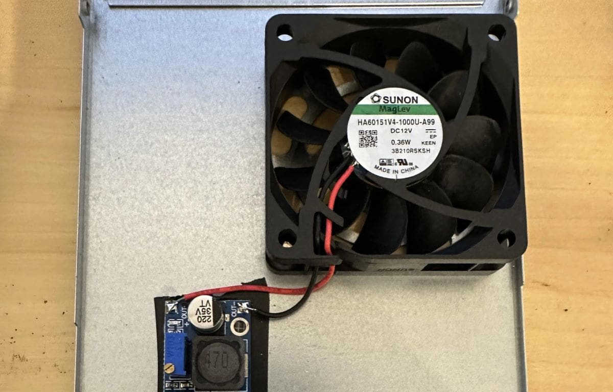 Image of: <span class="link" data-action="modal-open" data-modal-ajax="/en/product-overlay/288522/limit/0/">Sunon MagLev 4010</span>