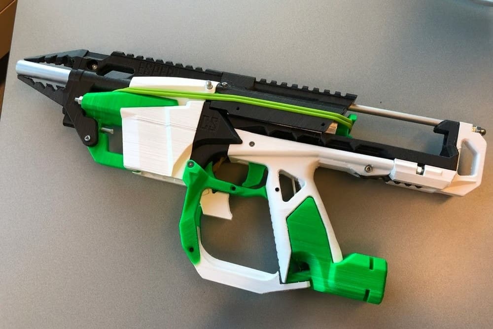 A light and practical weapon