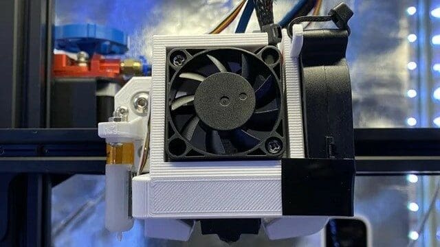 Cura and PrusaSlicer have default fan speed settings, but you can tweak them if necessary