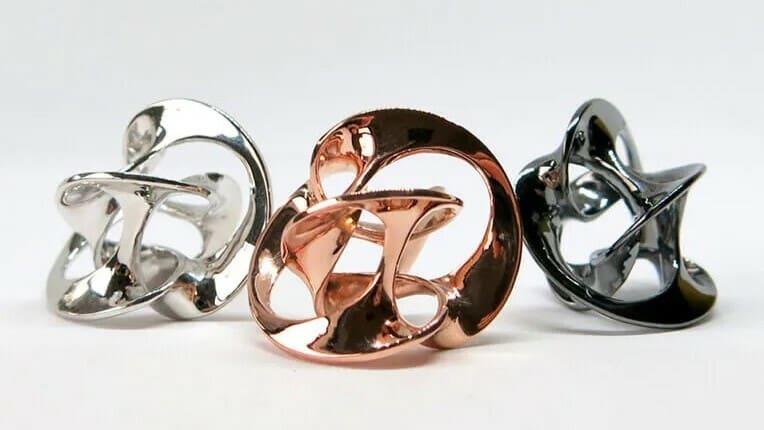 Plating is one of various finishing options offered by Sculpteo