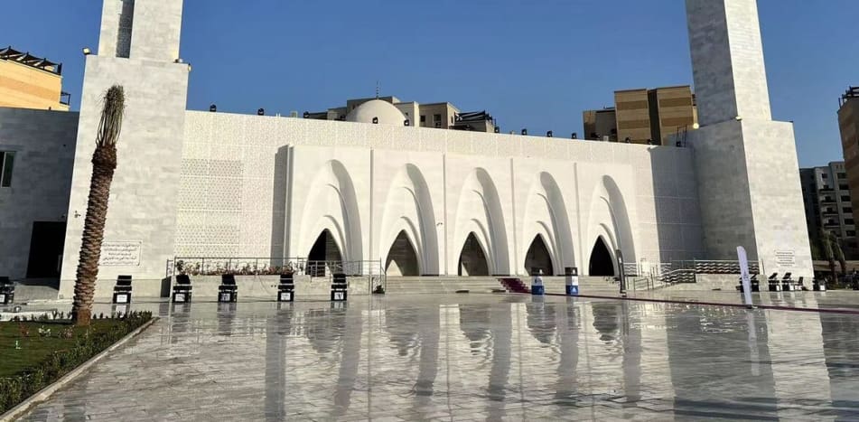 Image of: Dubai Mosque by Guanli