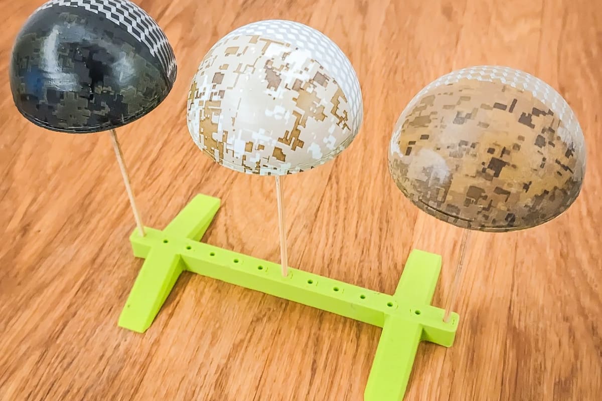 Avoid leaving fingerprints on your freshly printed models