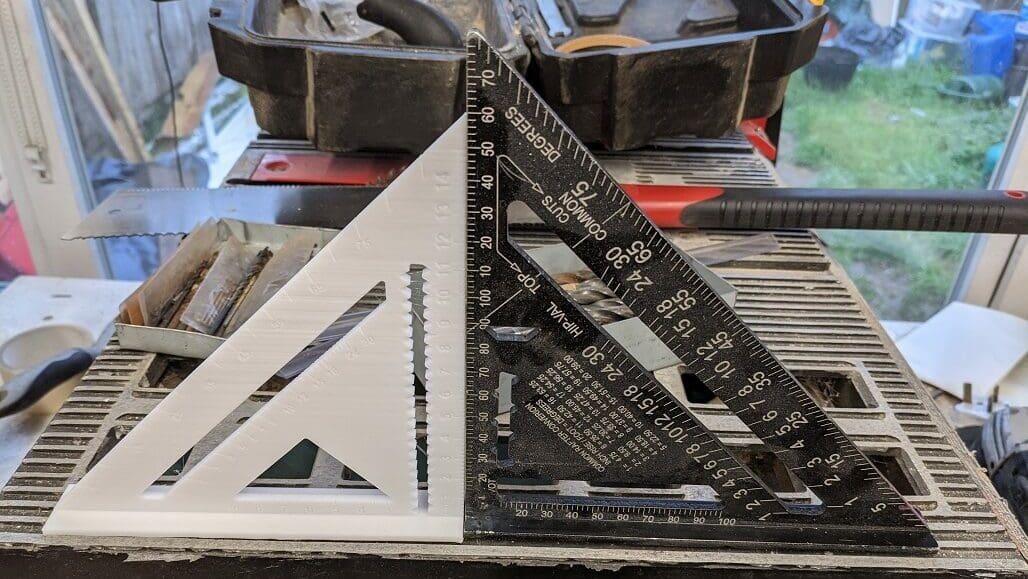 A printed square can perform just as well as an aluminium one