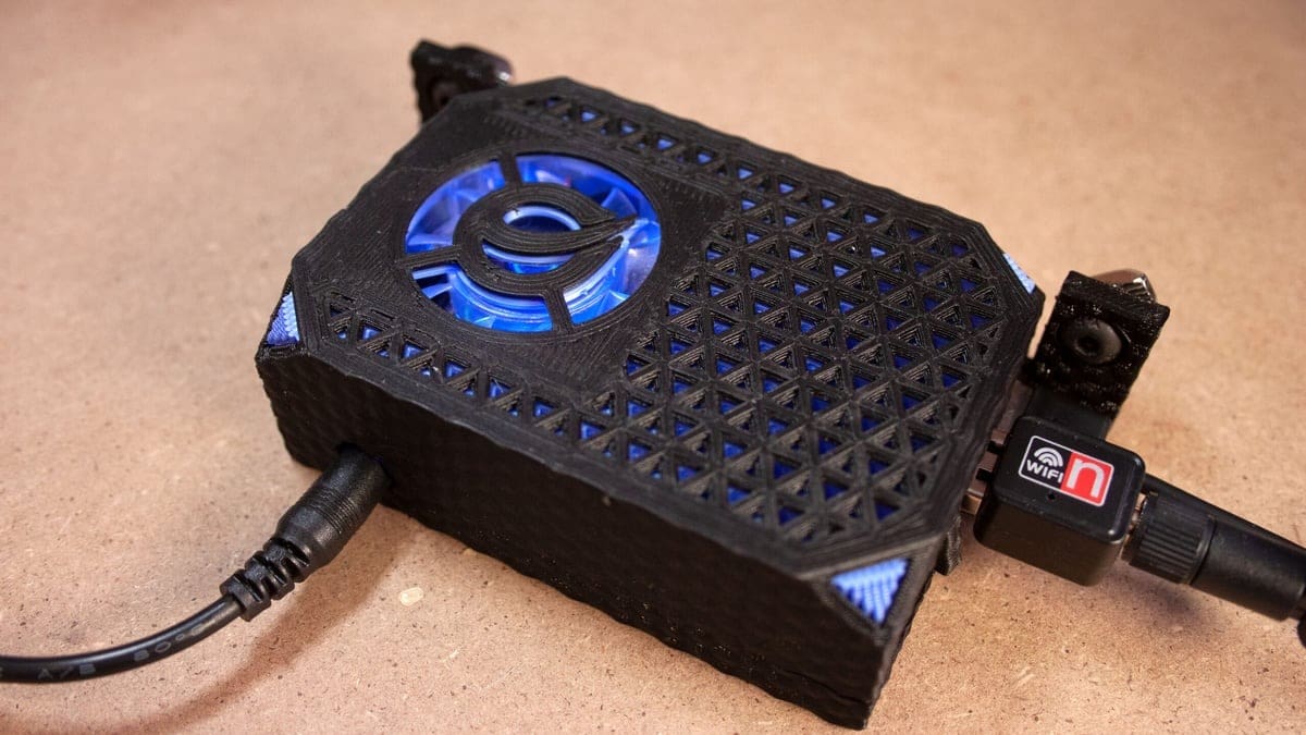 Image of: <span class="link" data-action="modal-open" data-modal-ajax="/en/product-overlay/297230/limit/0/">3DQue Print Farm Hub</span>