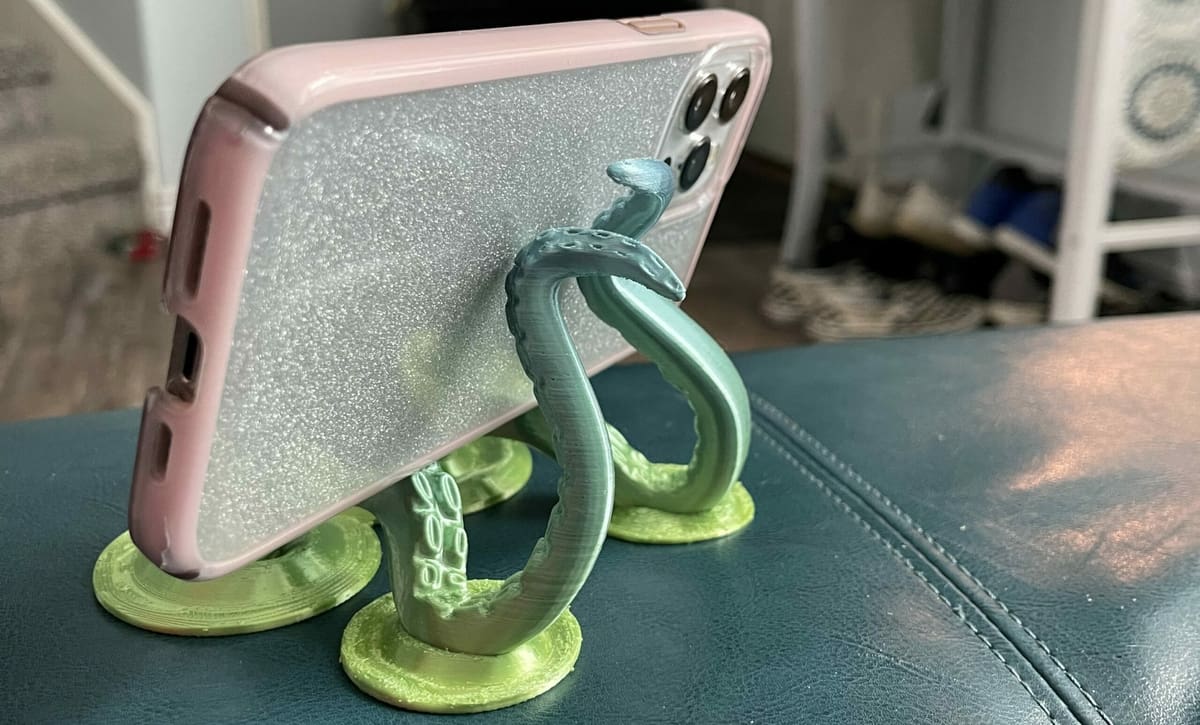 Image of: 3. Octopus Tablet/Phone Stand