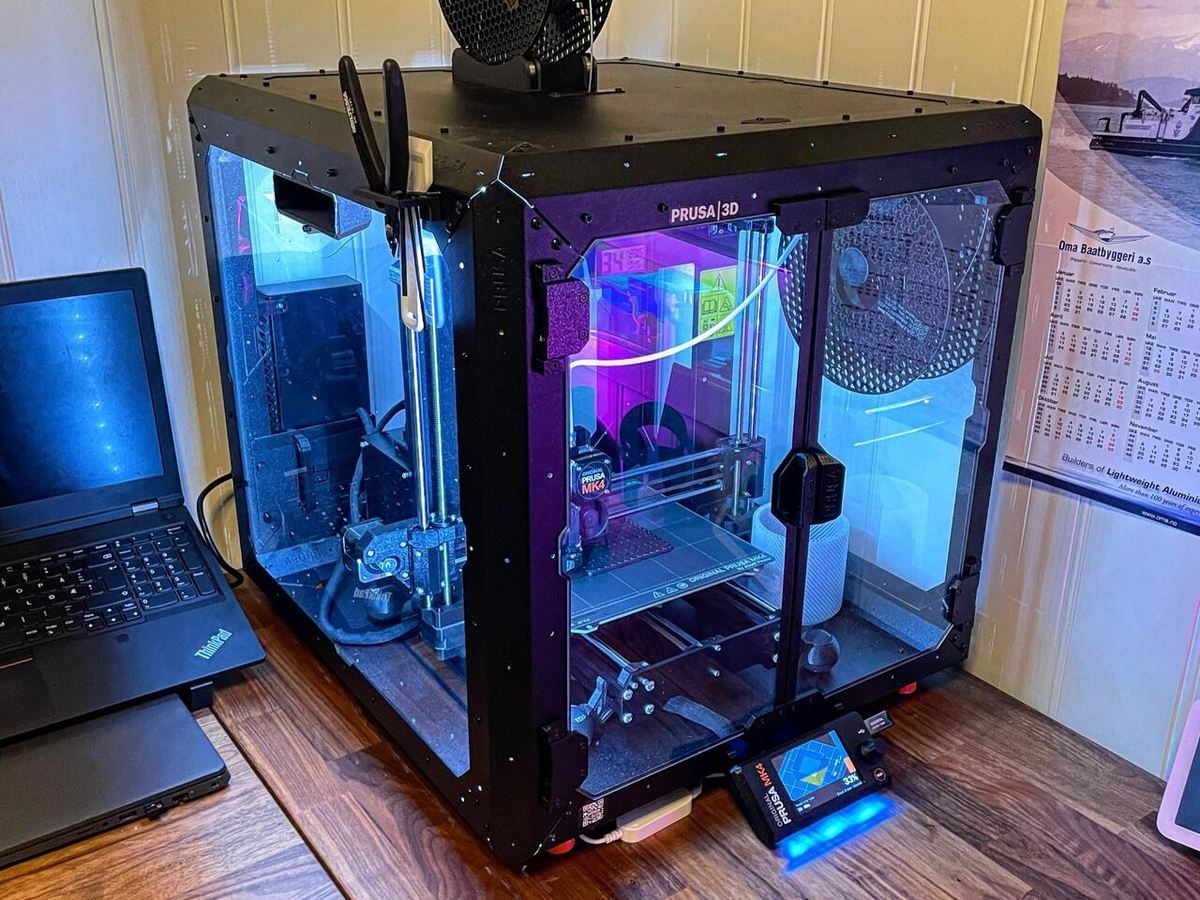 Tool holder included!