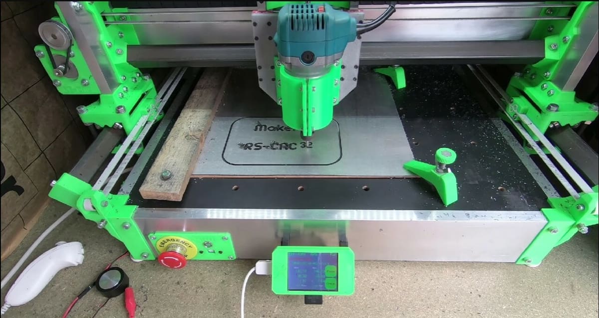 The RS-CNC32 makes use of 3D printed parts to reduce costs