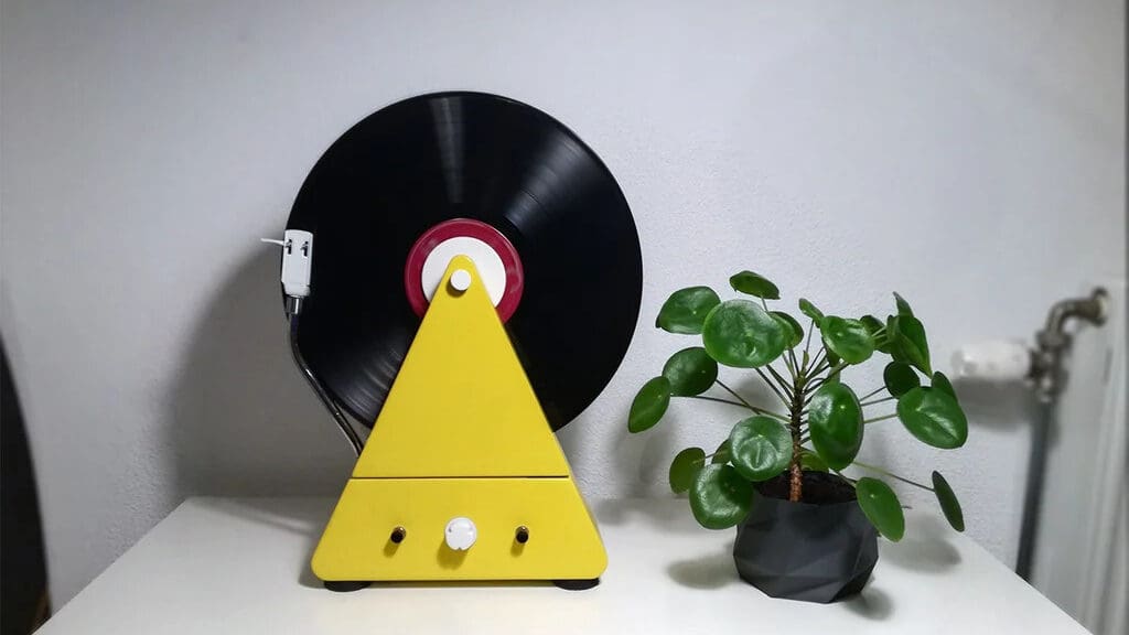 Change your orientation with this vertical design