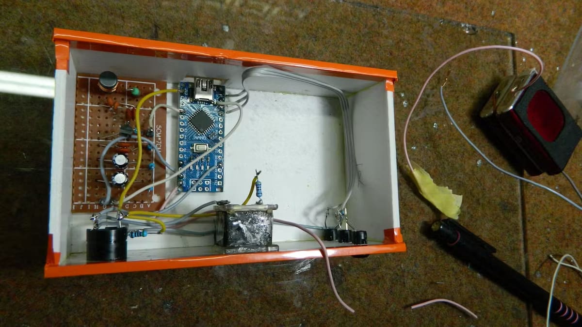 Assembling the lightning monitor