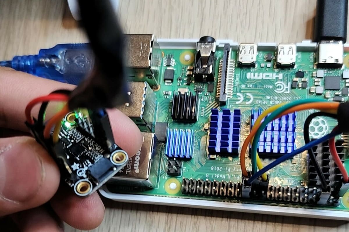 Klipper offloads the heavy lifting to a Raspberry Pi