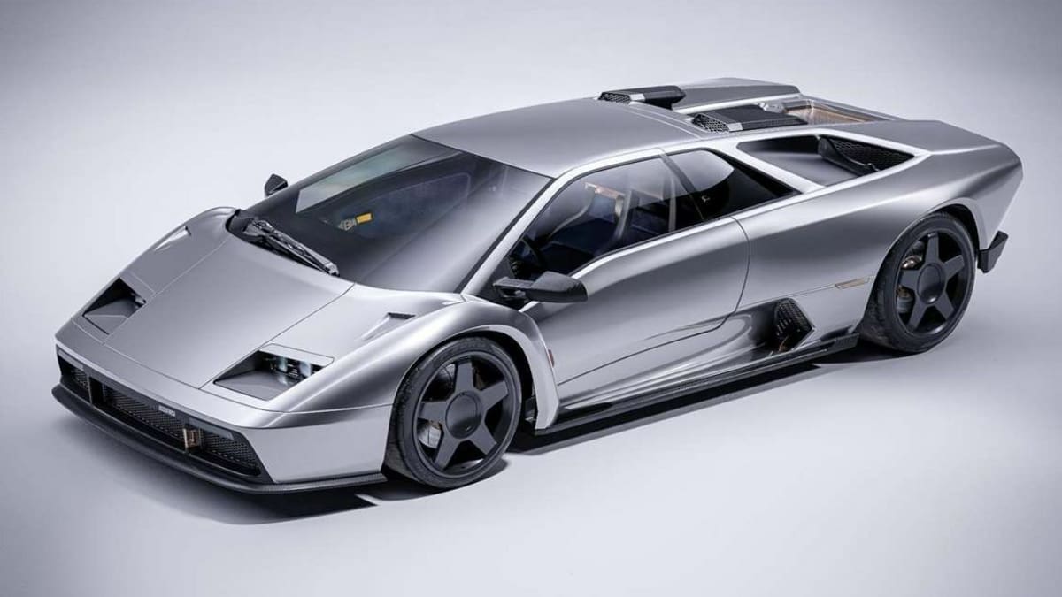 The pop-down flap headlights contribute a hint of retro-futuristic appeal