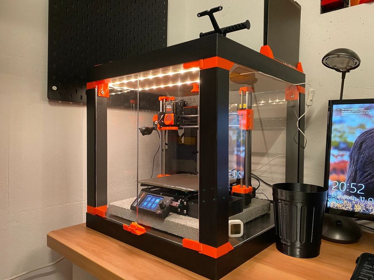 The simple yet effective Lack enclosure