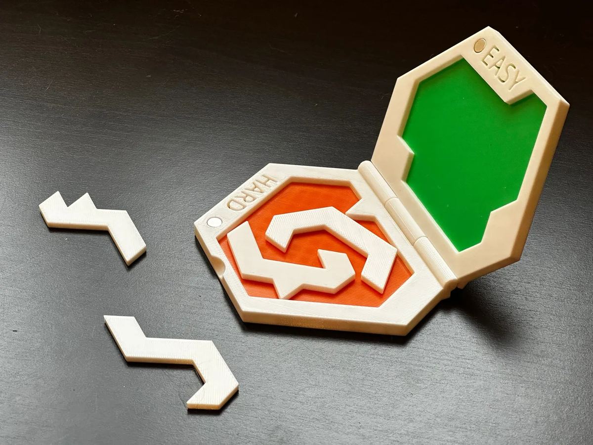 Image of Daily Advent Toy 3D Prints: Puzzle of Evil