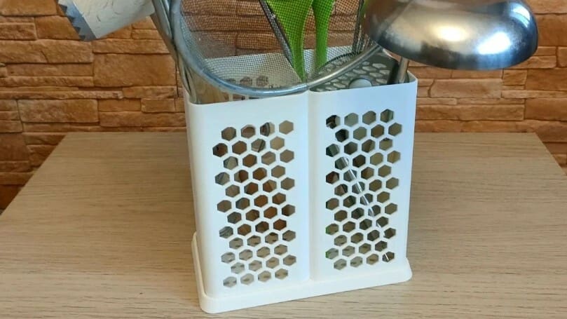 Let it dry or always handy on your desk!