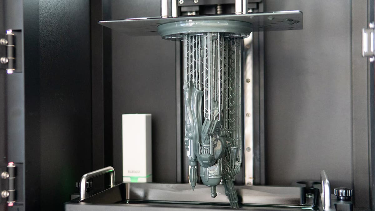 Image of Types of 3D Printer Technology / Additive Manufacturing : Resin 3D Printers
