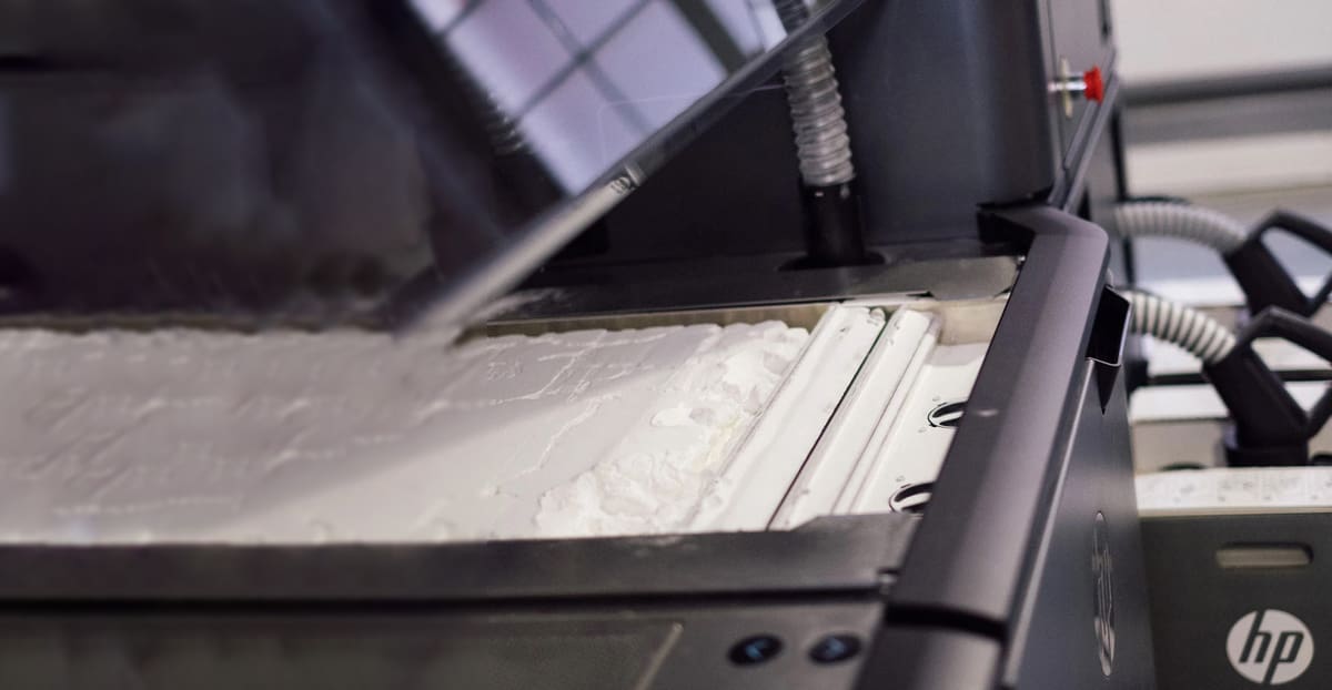 Image of Types of 3D Printer Technology / Additive Manufacturing : Polymer Powder 3D Printers