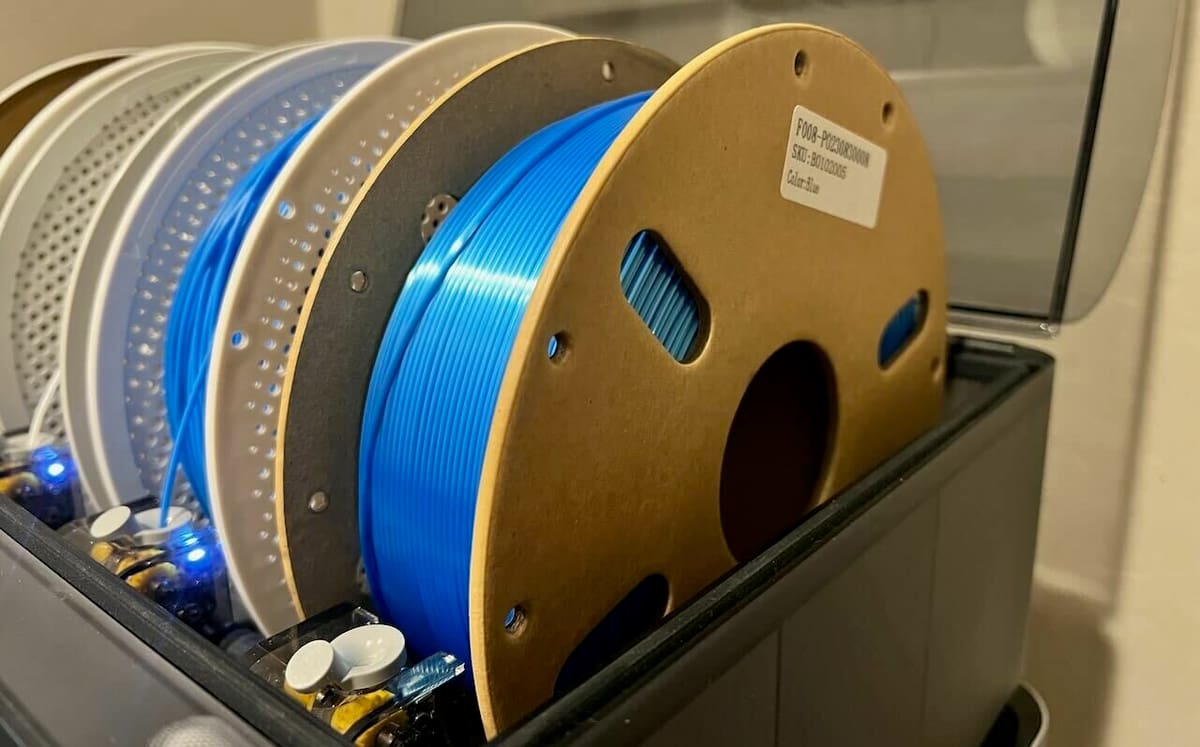 Cardboard spools in an AMS can work