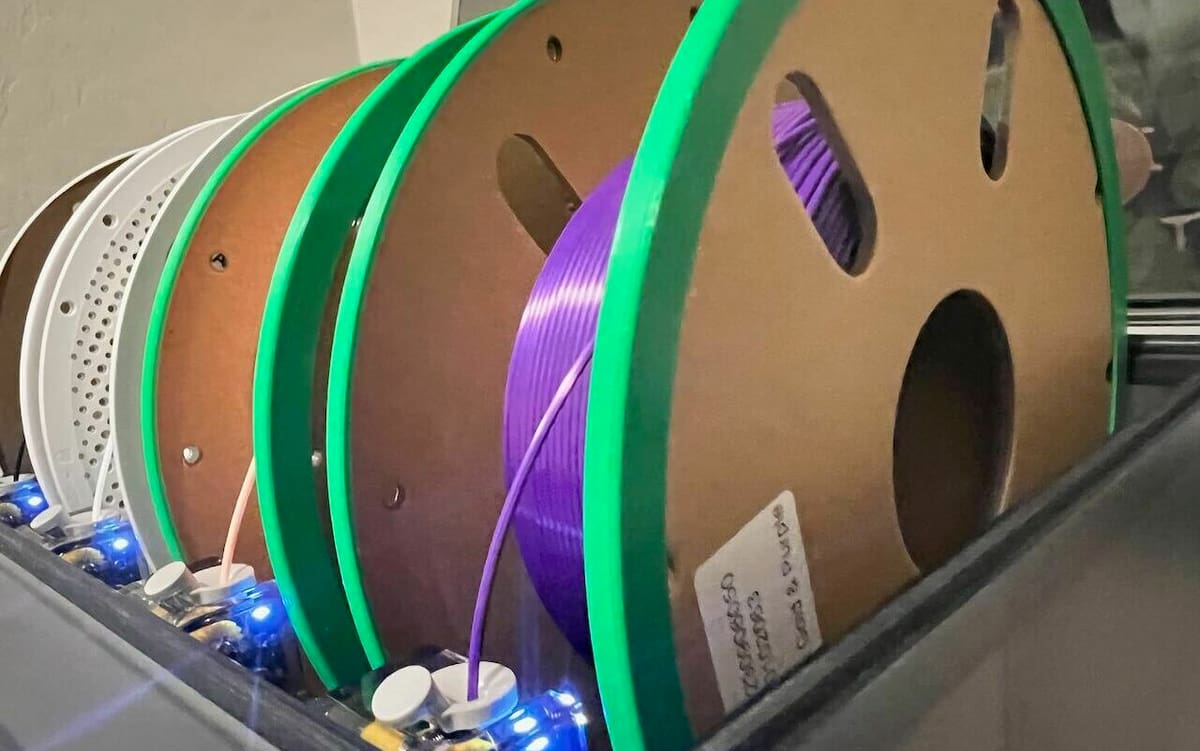 Cardboard spools in the AMS