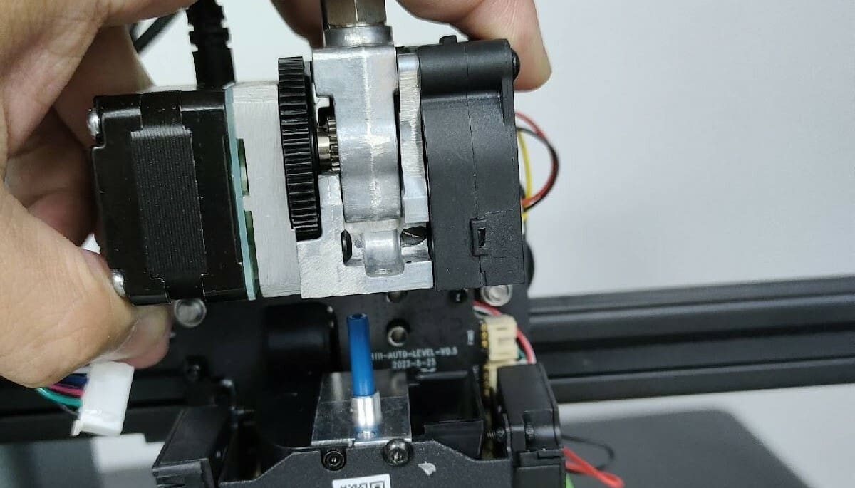 Under the hood of the M5's extruder