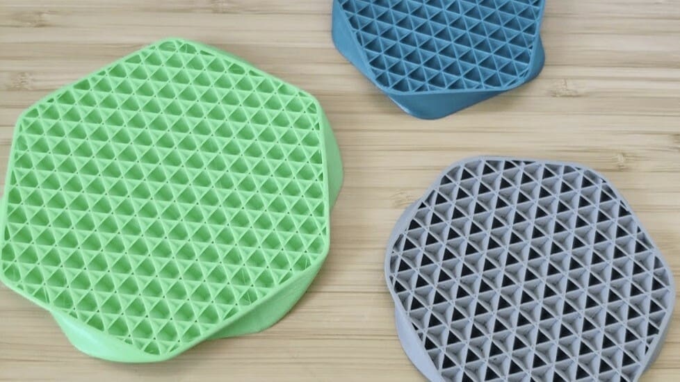 The cubic infill can certainly support any drink