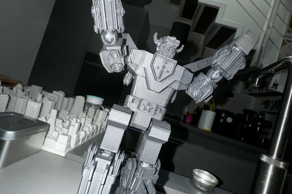 Prepare for intergalactic battle with this classic Voltron!