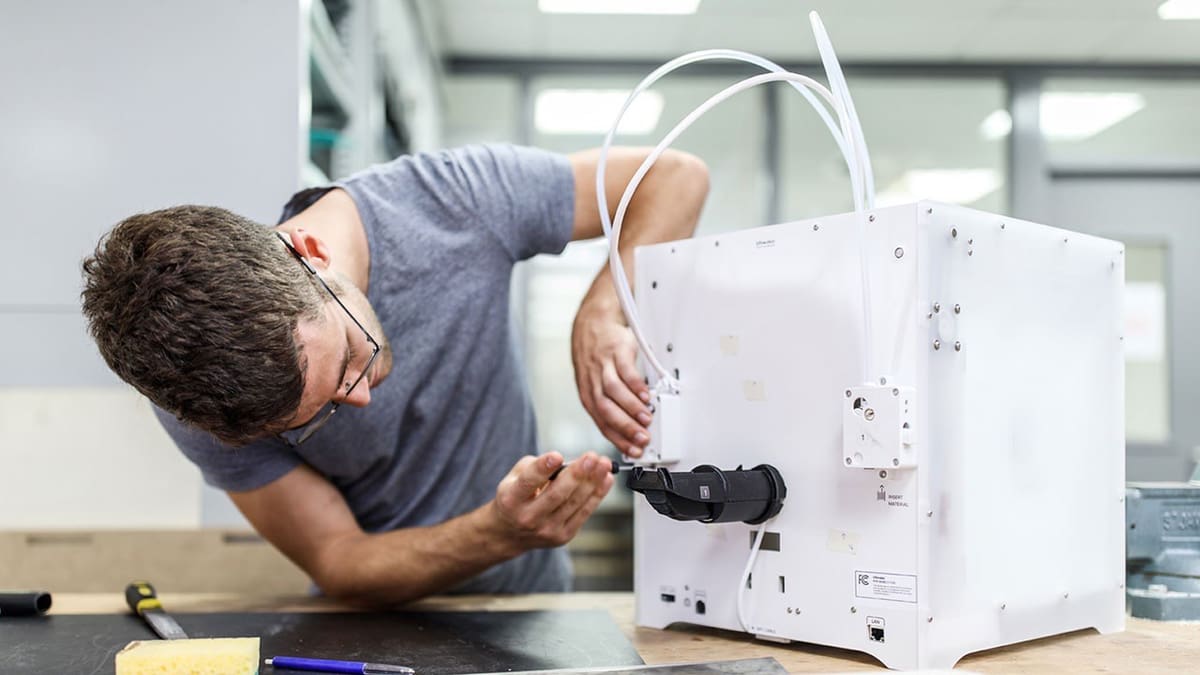 Image of 3D Printer Customer Service: Arrived Broken or Still Under Warranty?