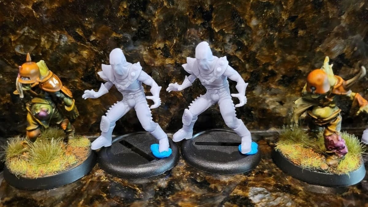 Miniatures benefit from Chitubox's supports