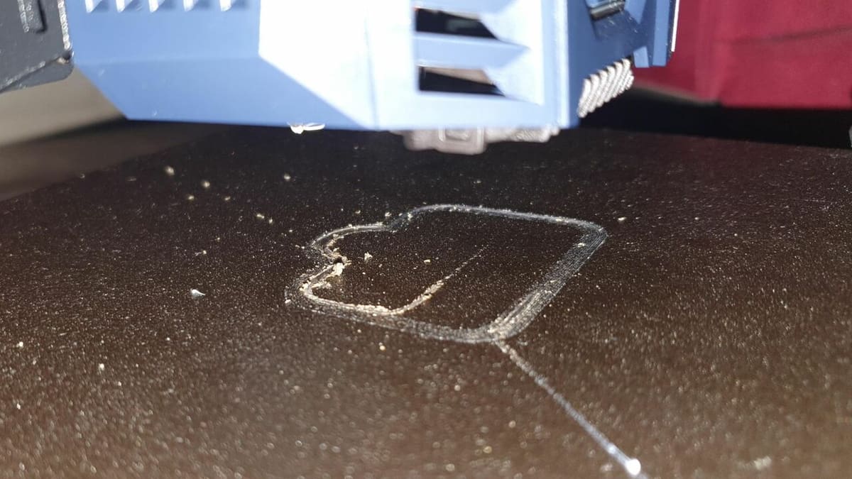 Too low Z offset ends up scratching the print bed